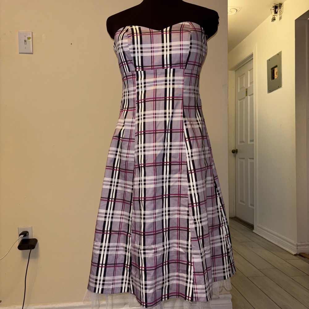 Le Chateau Y2K Strapless Plaid Dress in Black, White, and Purple